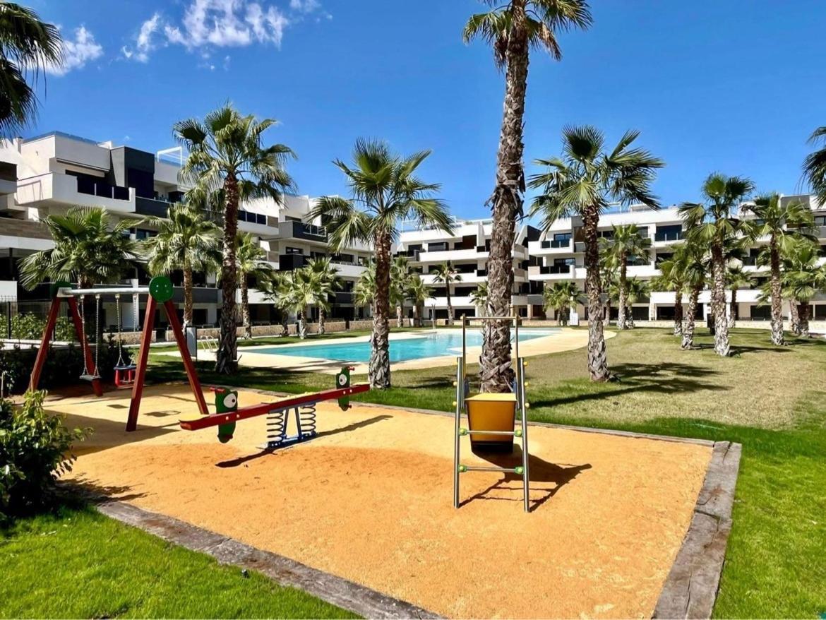 La Vida Dehesa de Campoamor (Orihuela Costa)